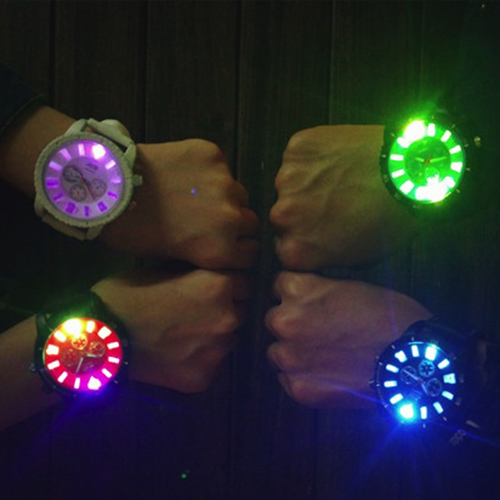UNIWERSALNY SILIKONOWY ZEGAREK LIGHTS